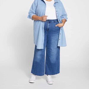 Universal Standard Jackie High Rise Cropped Jeans in True Blue, Size 6